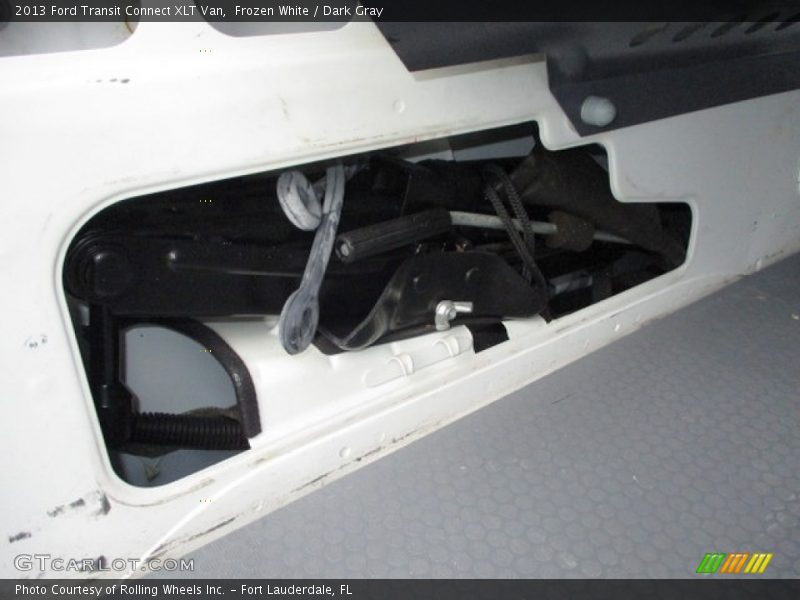 Frozen White / Dark Gray 2013 Ford Transit Connect XLT Van