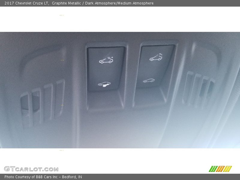 Graphite Metallic / Dark Atmosphere/Medium Atmosphere 2017 Chevrolet Cruze LT