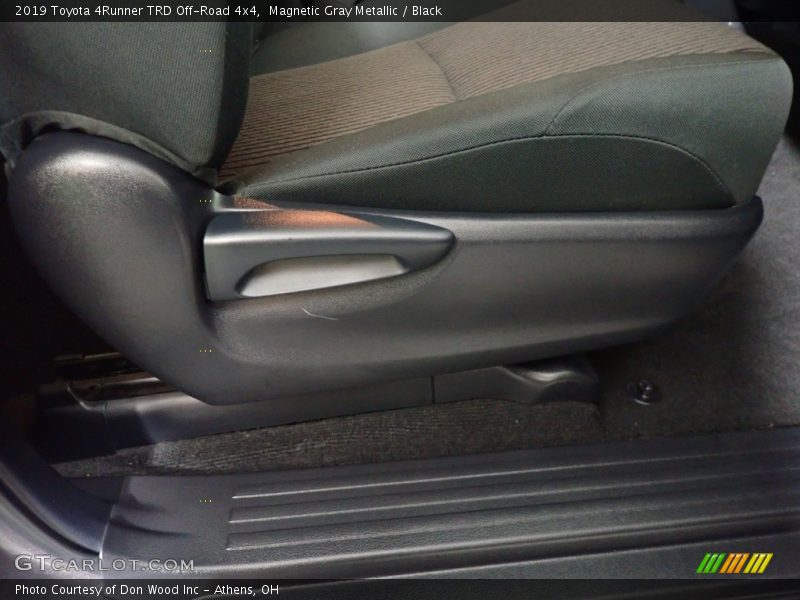 Magnetic Gray Metallic / Black 2019 Toyota 4Runner TRD Off-Road 4x4