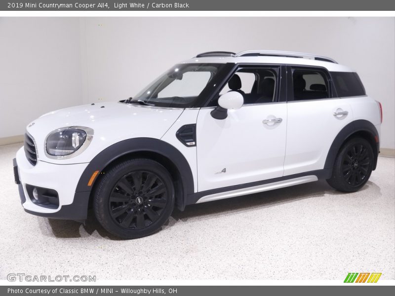 Light White / Carbon Black 2019 Mini Countryman Cooper All4