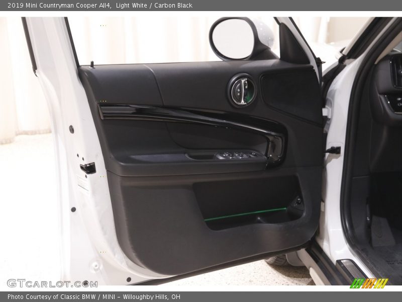 Light White / Carbon Black 2019 Mini Countryman Cooper All4
