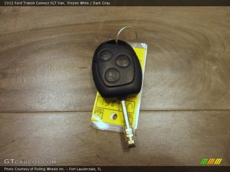 Frozen White / Dark Gray 2013 Ford Transit Connect XLT Van