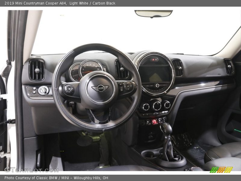 Light White / Carbon Black 2019 Mini Countryman Cooper All4