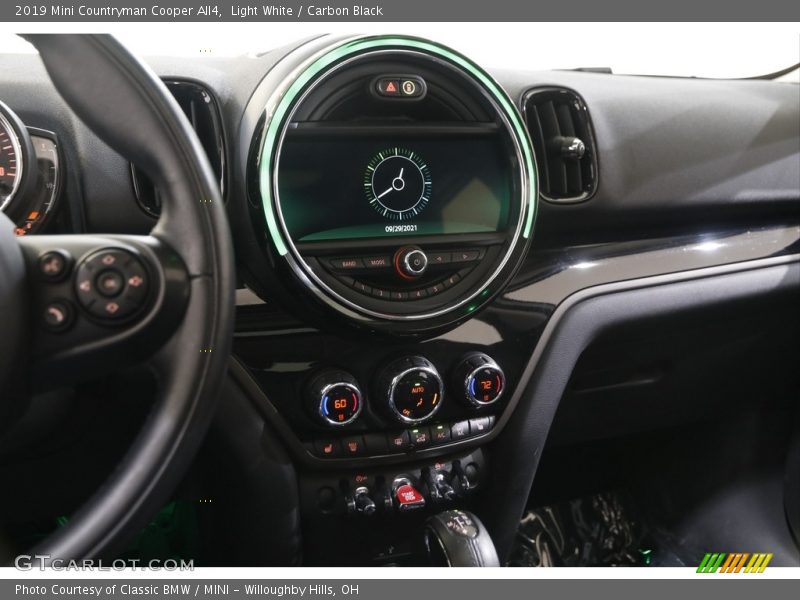 Light White / Carbon Black 2019 Mini Countryman Cooper All4