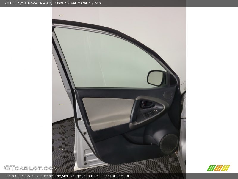 Classic Silver Metallic / Ash 2011 Toyota RAV4 I4 4WD