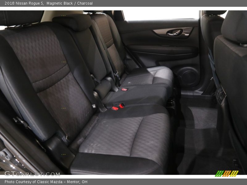 Magnetic Black / Charcoal 2018 Nissan Rogue S