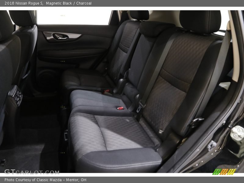 Magnetic Black / Charcoal 2018 Nissan Rogue S
