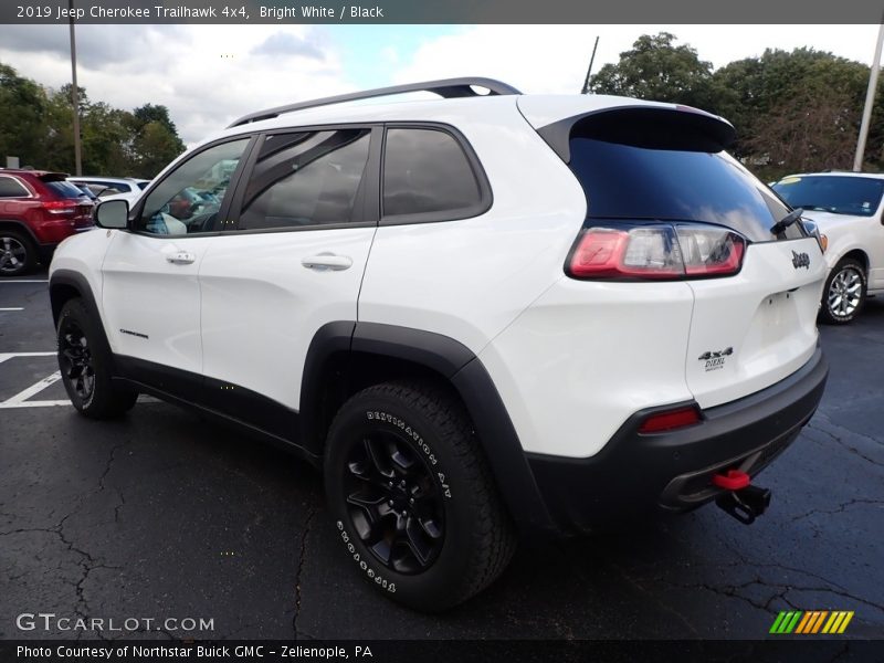 Bright White / Black 2019 Jeep Cherokee Trailhawk 4x4