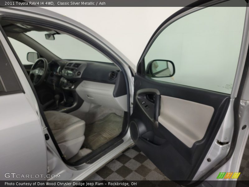 Classic Silver Metallic / Ash 2011 Toyota RAV4 I4 4WD