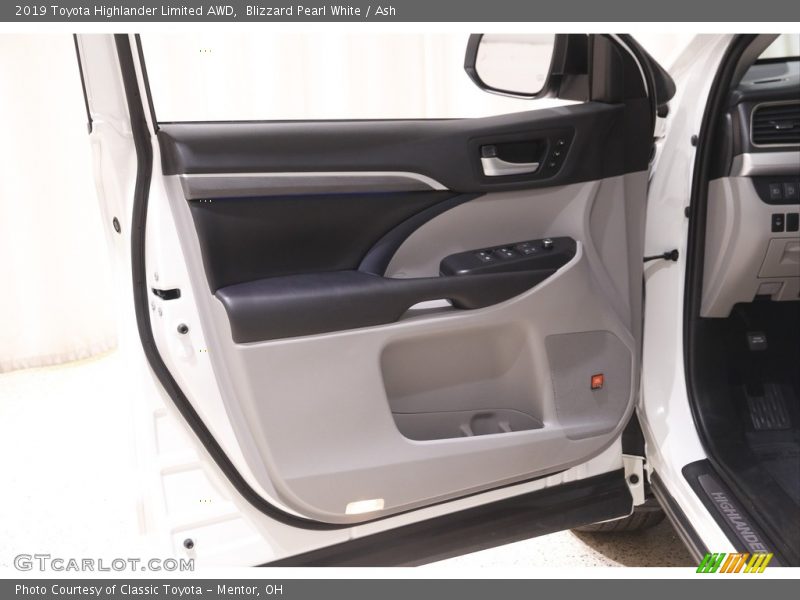 Blizzard Pearl White / Ash 2019 Toyota Highlander Limited AWD