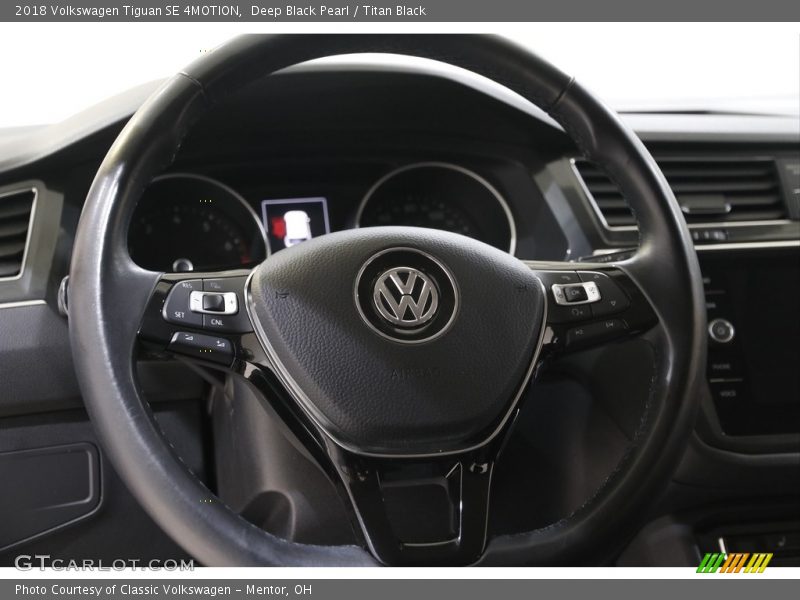 Deep Black Pearl / Titan Black 2018 Volkswagen Tiguan SE 4MOTION
