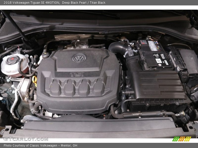 Deep Black Pearl / Titan Black 2018 Volkswagen Tiguan SE 4MOTION
