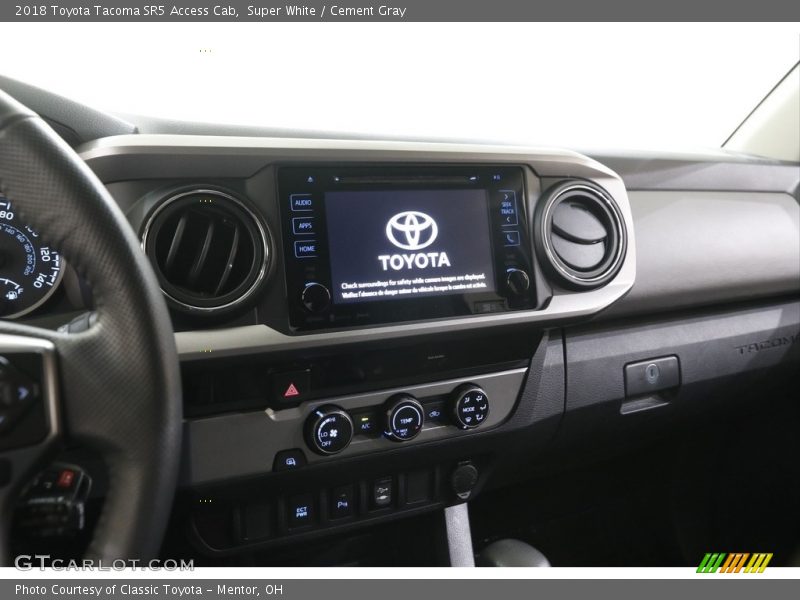 Super White / Cement Gray 2018 Toyota Tacoma SR5 Access Cab