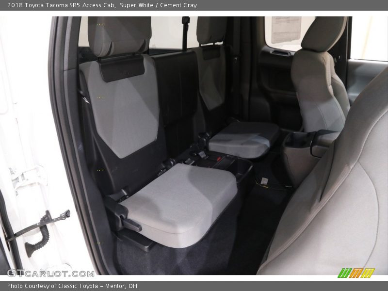 Super White / Cement Gray 2018 Toyota Tacoma SR5 Access Cab