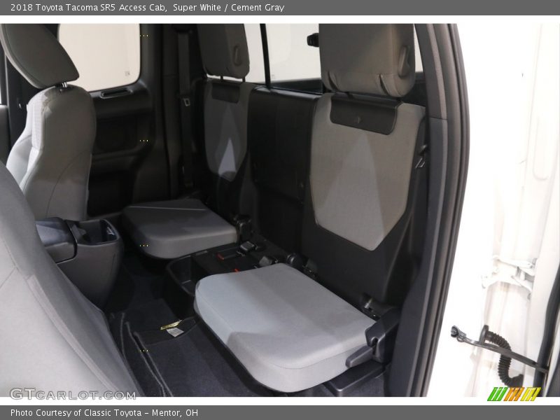 Super White / Cement Gray 2018 Toyota Tacoma SR5 Access Cab