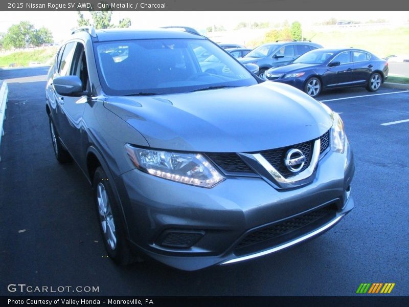 Gun Metallic / Charcoal 2015 Nissan Rogue SV AWD