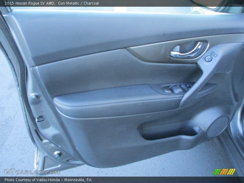 Gun Metallic / Charcoal 2015 Nissan Rogue SV AWD