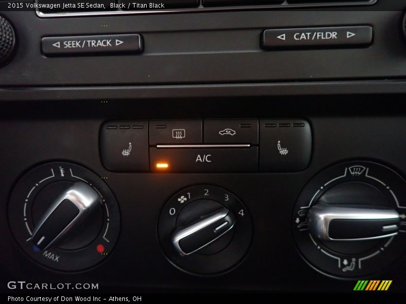 Controls of 2015 Jetta SE Sedan