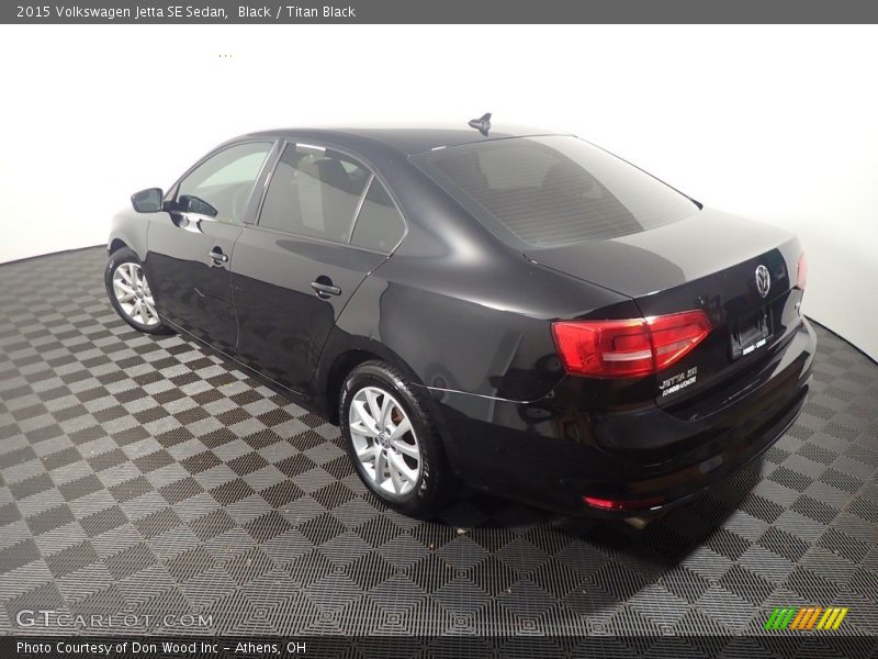Black / Titan Black 2015 Volkswagen Jetta SE Sedan