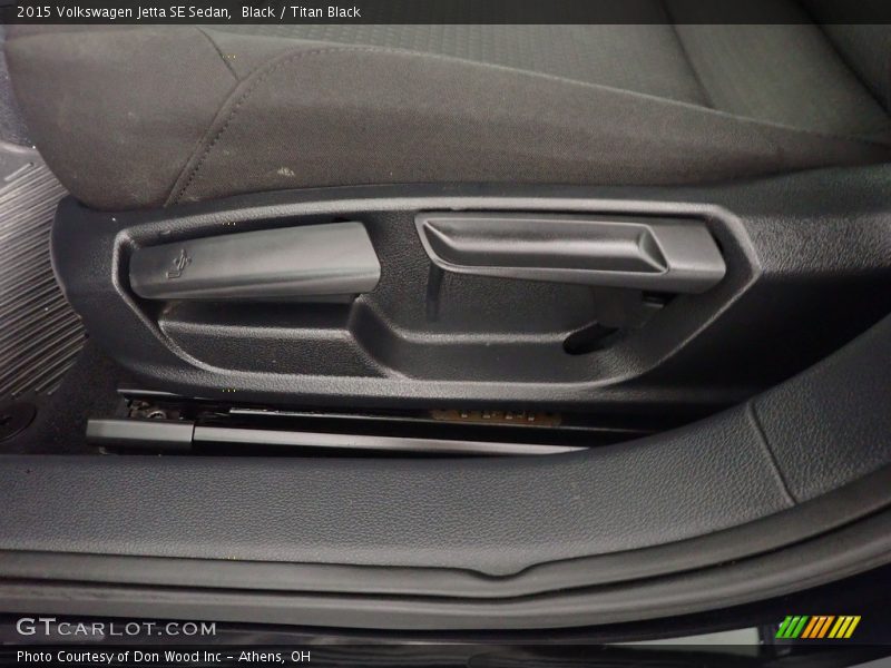 Front Seat of 2015 Jetta SE Sedan
