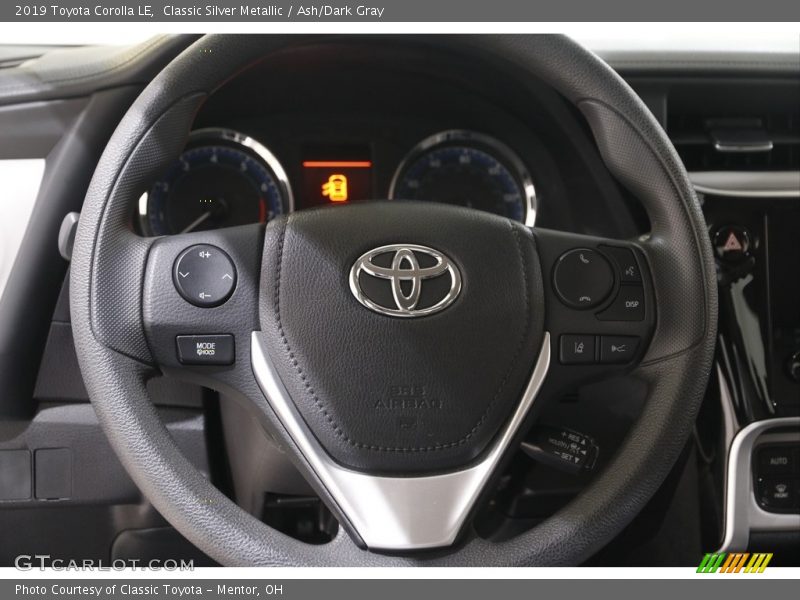 Classic Silver Metallic / Ash/Dark Gray 2019 Toyota Corolla LE