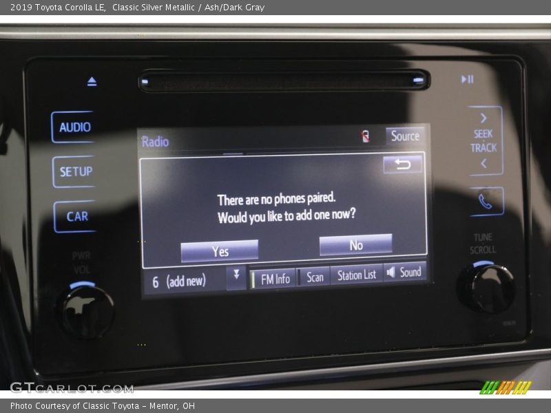 Classic Silver Metallic / Ash/Dark Gray 2019 Toyota Corolla LE