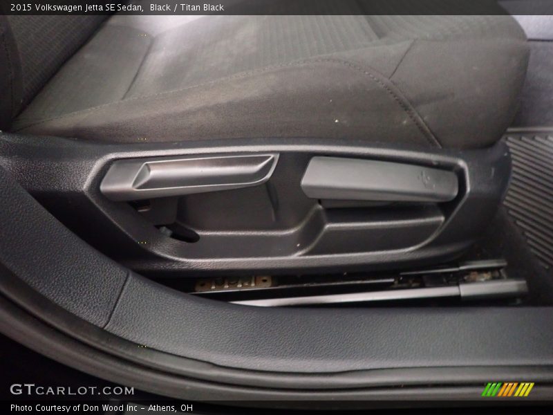 Black / Titan Black 2015 Volkswagen Jetta SE Sedan