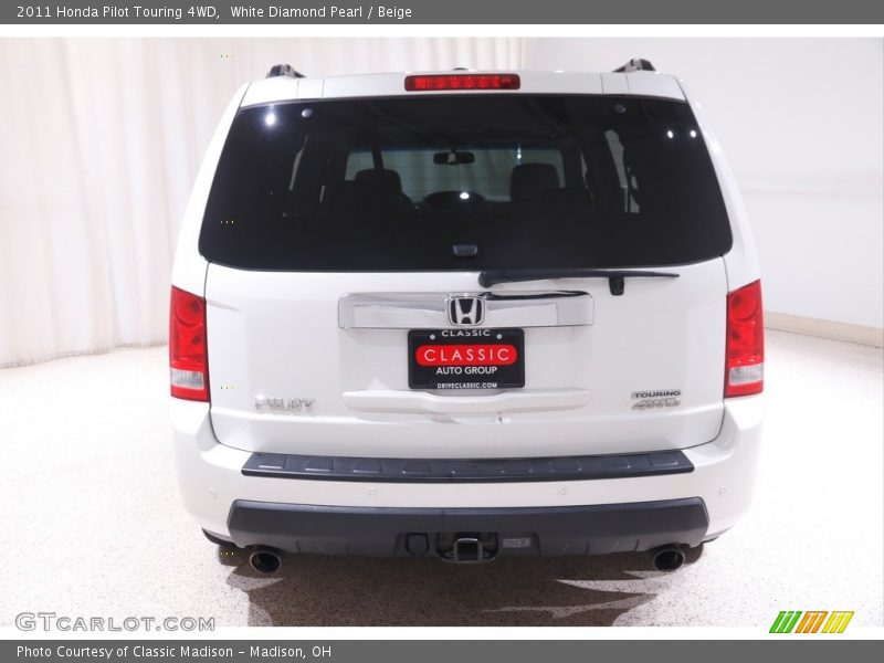 White Diamond Pearl / Beige 2011 Honda Pilot Touring 4WD