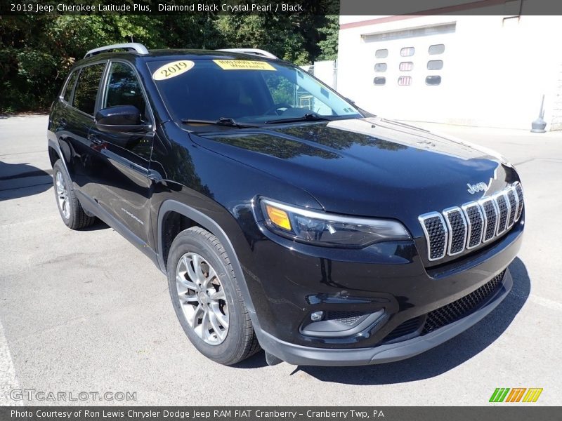 Diamond Black Crystal Pearl / Black 2019 Jeep Cherokee Latitude Plus