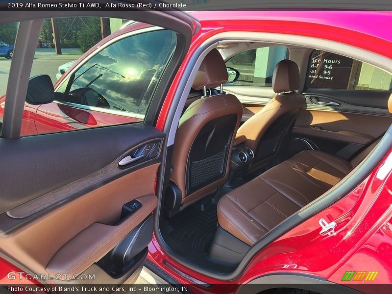 Alfa Rosso (Red) / Chocolate 2019 Alfa Romeo Stelvio Ti AWD