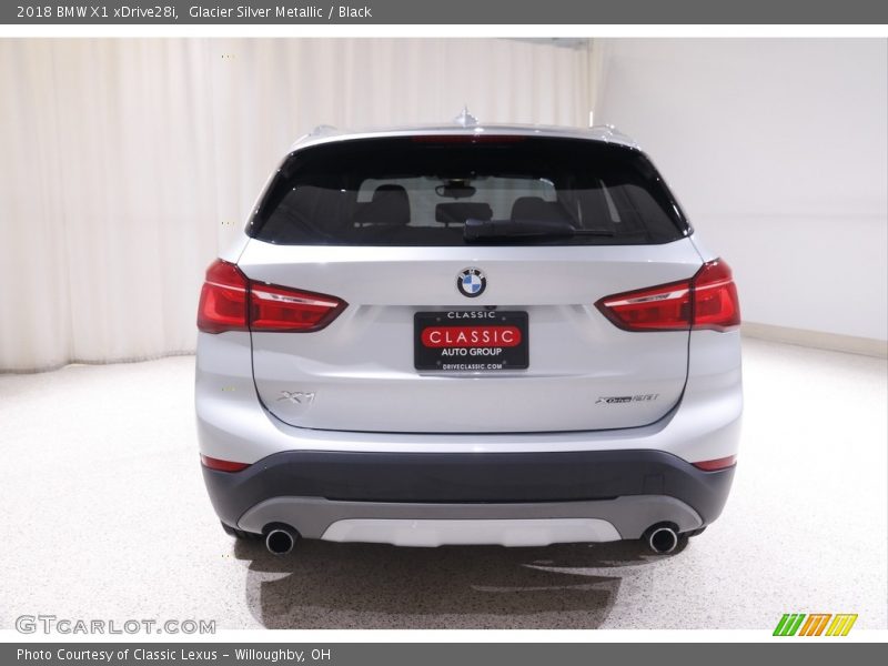 Glacier Silver Metallic / Black 2018 BMW X1 xDrive28i