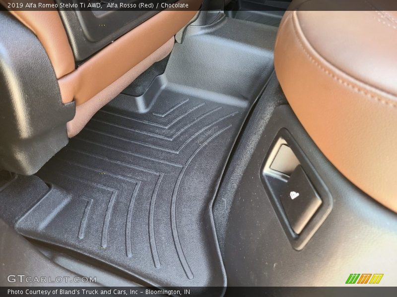 Alfa Rosso (Red) / Chocolate 2019 Alfa Romeo Stelvio Ti AWD