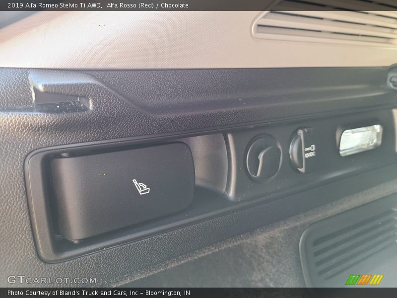 Alfa Rosso (Red) / Chocolate 2019 Alfa Romeo Stelvio Ti AWD