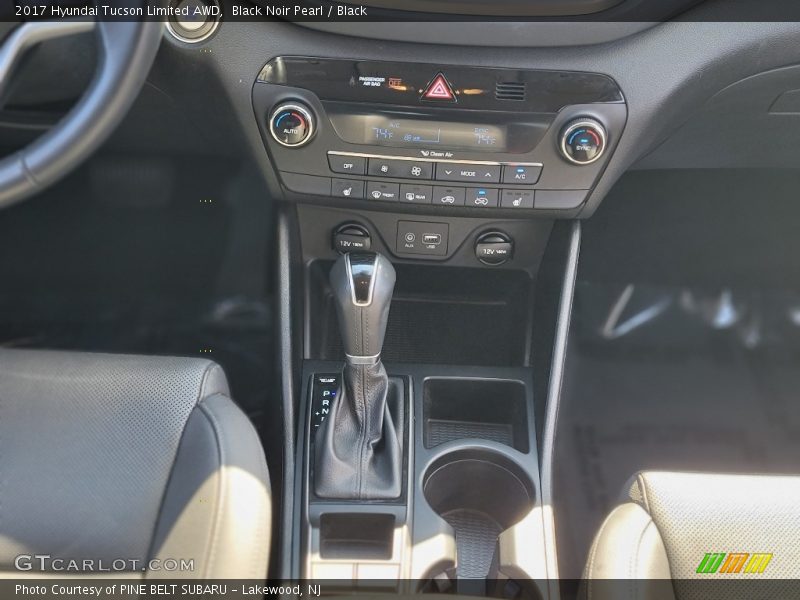 Black Noir Pearl / Black 2017 Hyundai Tucson Limited AWD