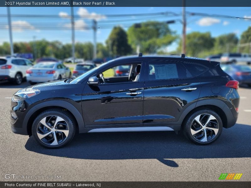 Black Noir Pearl / Black 2017 Hyundai Tucson Limited AWD