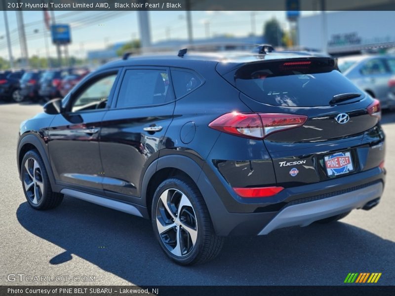 Black Noir Pearl / Black 2017 Hyundai Tucson Limited AWD