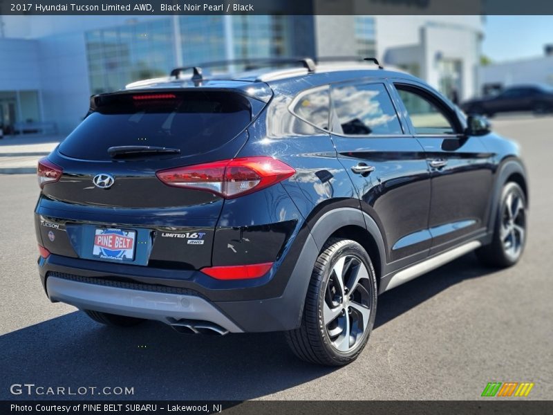 Black Noir Pearl / Black 2017 Hyundai Tucson Limited AWD