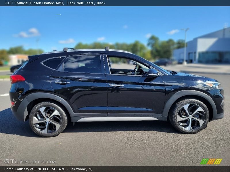 Black Noir Pearl / Black 2017 Hyundai Tucson Limited AWD