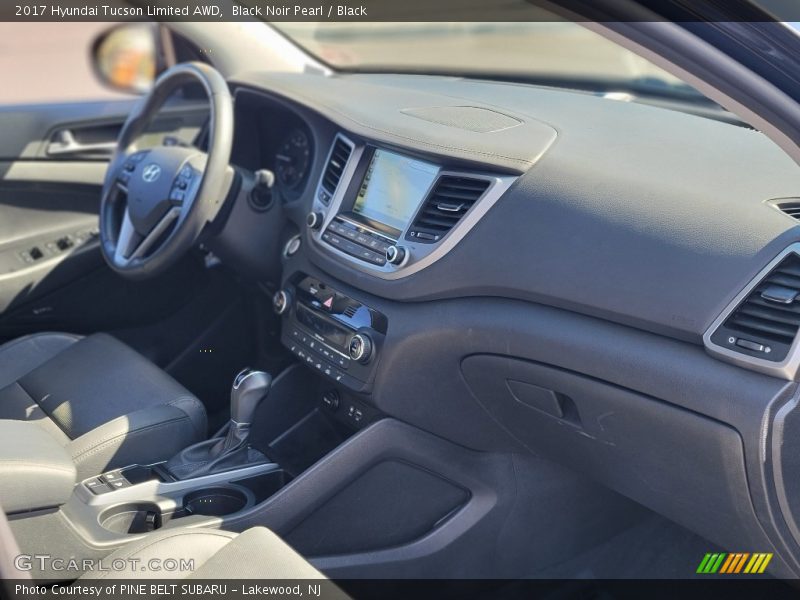 Black Noir Pearl / Black 2017 Hyundai Tucson Limited AWD