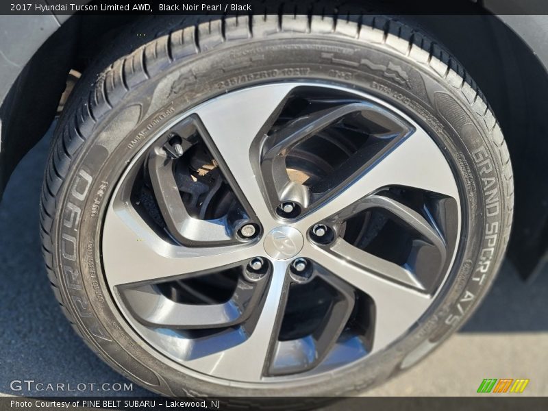 Black Noir Pearl / Black 2017 Hyundai Tucson Limited AWD