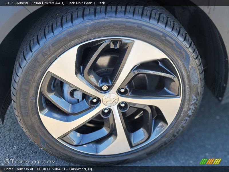 Black Noir Pearl / Black 2017 Hyundai Tucson Limited AWD