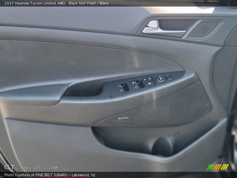 Black Noir Pearl / Black 2017 Hyundai Tucson Limited AWD