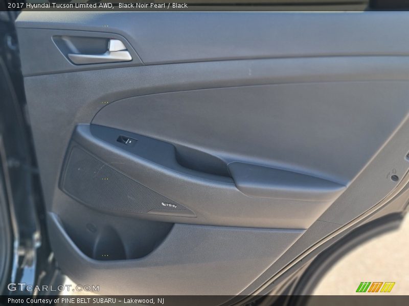 Black Noir Pearl / Black 2017 Hyundai Tucson Limited AWD