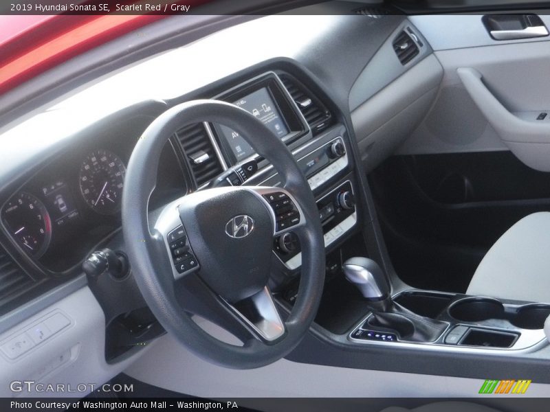 Scarlet Red / Gray 2019 Hyundai Sonata SE