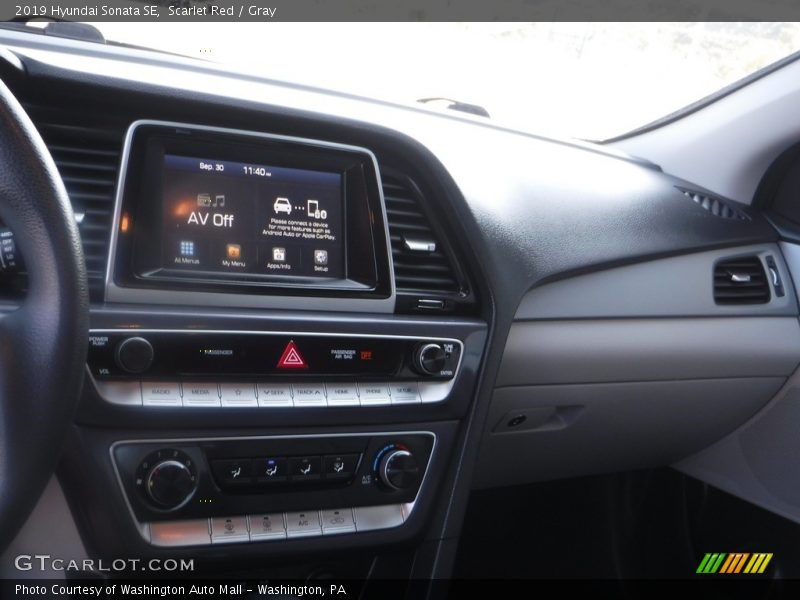 Scarlet Red / Gray 2019 Hyundai Sonata SE