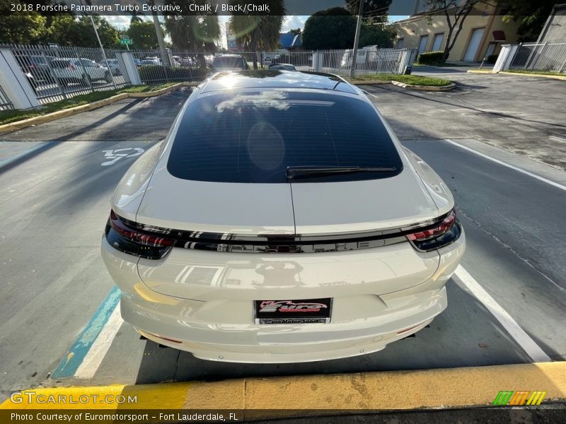 Chalk / Black/Chalk 2018 Porsche Panamera Turbo Executive