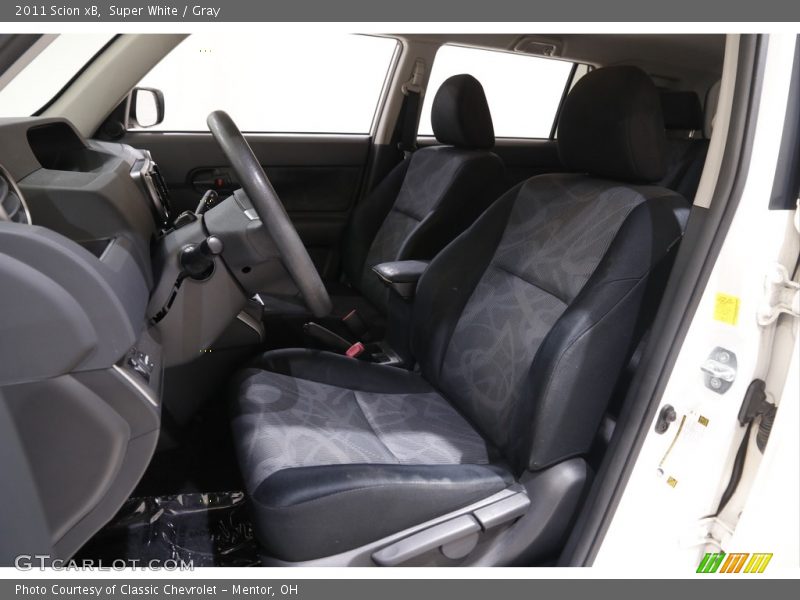 Super White / Gray 2011 Scion xB