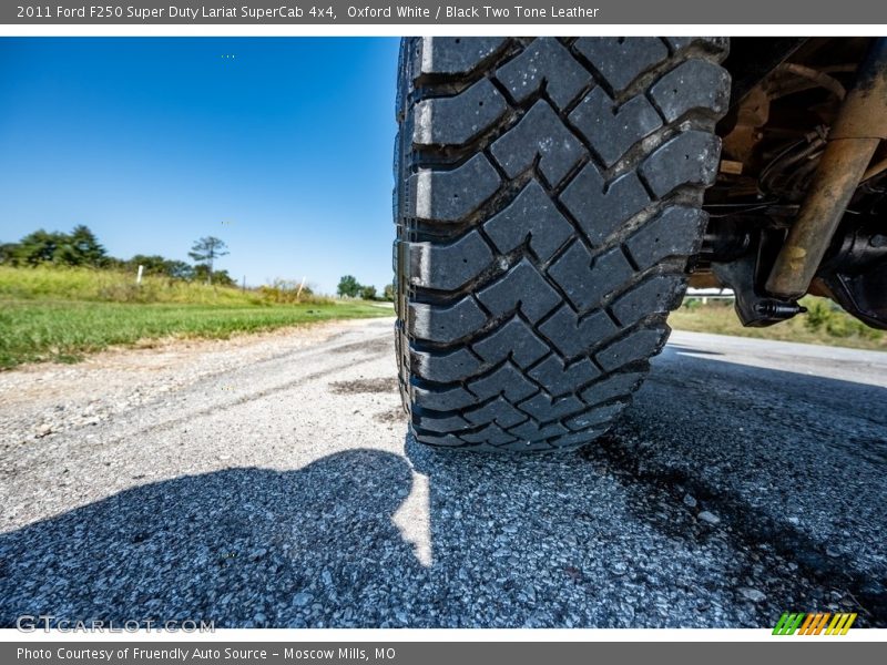 Oxford White / Black Two Tone Leather 2011 Ford F250 Super Duty Lariat SuperCab 4x4