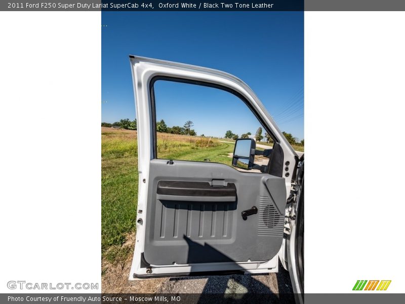 Oxford White / Black Two Tone Leather 2011 Ford F250 Super Duty Lariat SuperCab 4x4