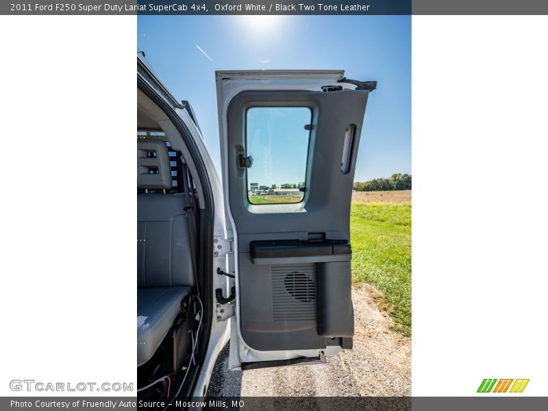 Oxford White / Black Two Tone Leather 2011 Ford F250 Super Duty Lariat SuperCab 4x4
